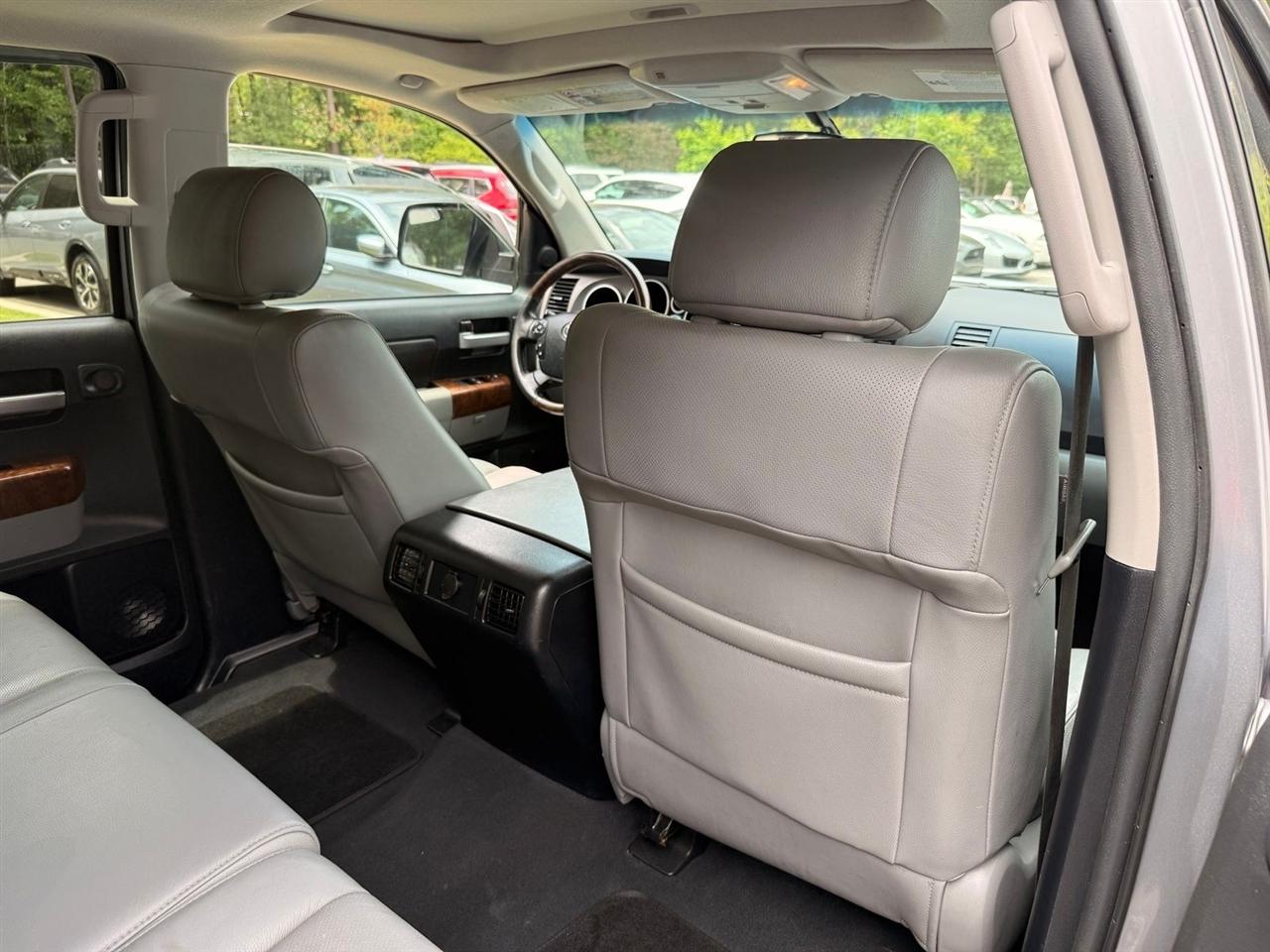 Toyota Tundra  2012