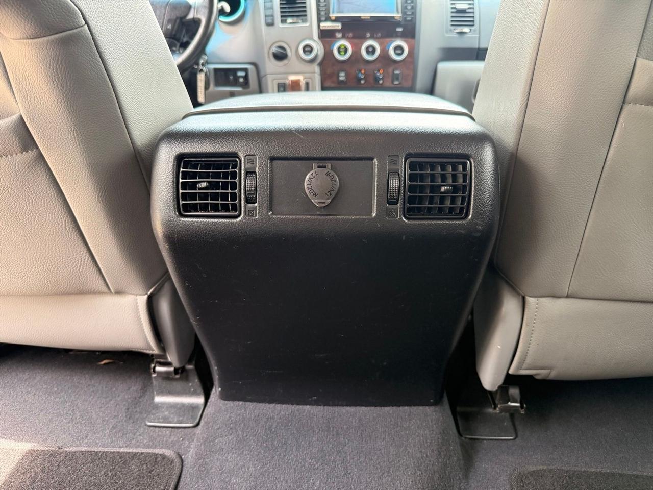 Toyota Tundra  2012