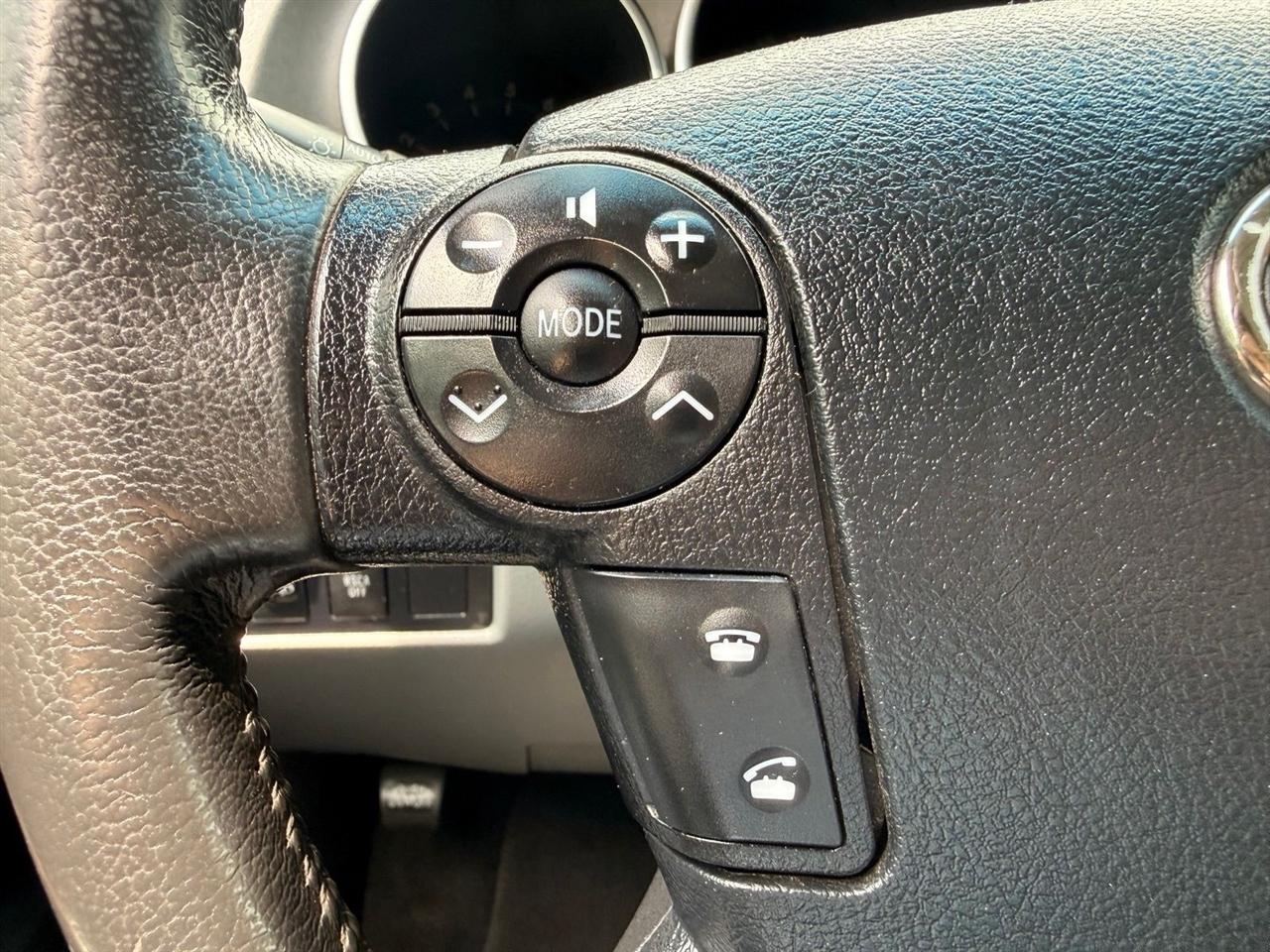 Toyota Tundra  2012