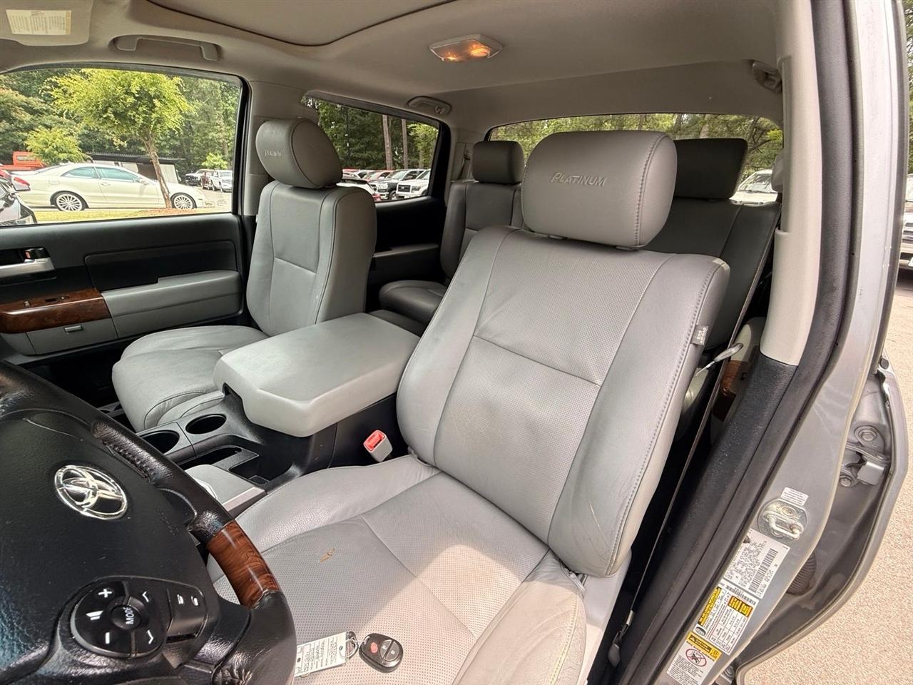 Toyota Tundra  2012