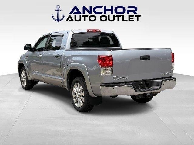 Toyota Tundra  2012