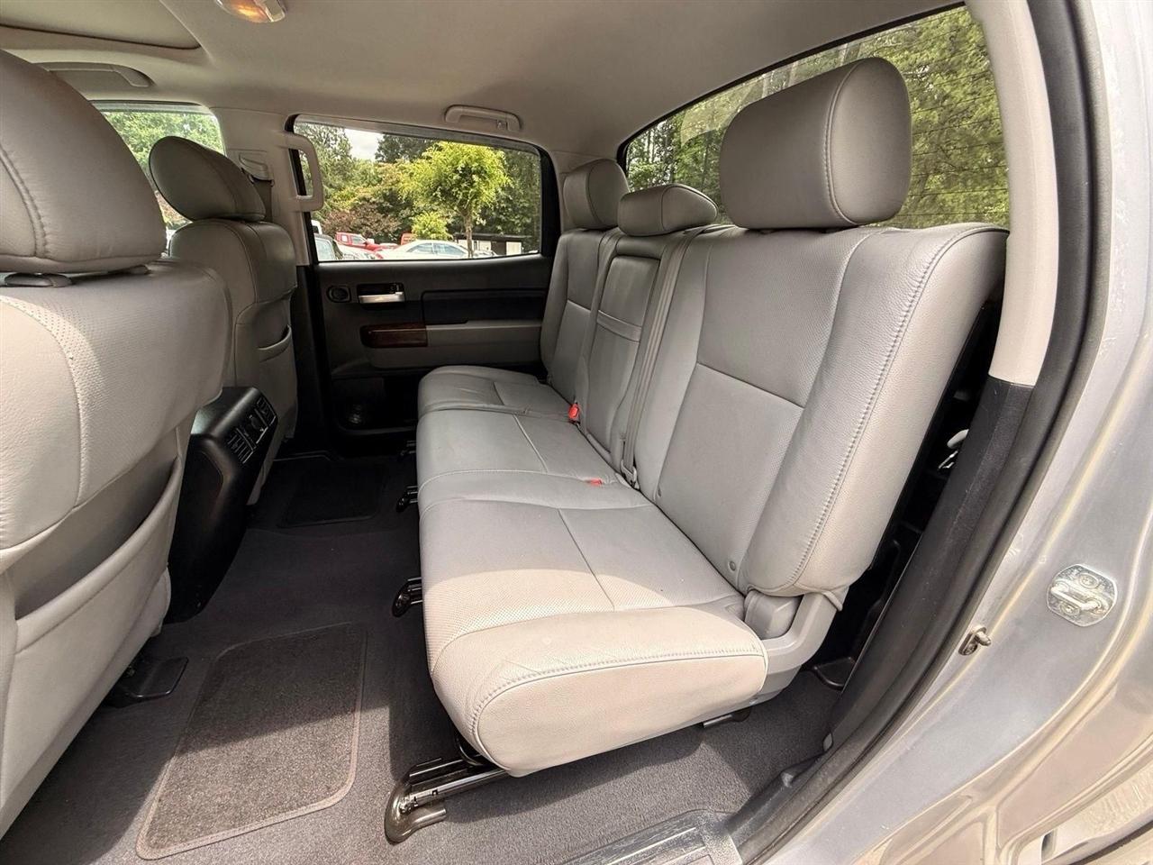Toyota Tundra  2012