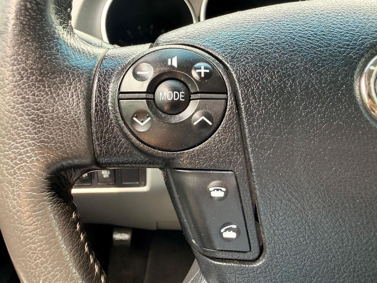 Toyota Tundra  2012
