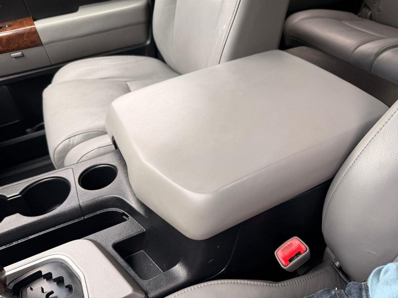 Toyota Tundra  2012