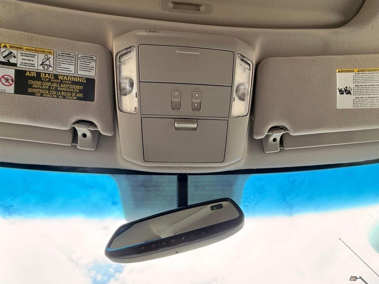Toyota Tundra  2012