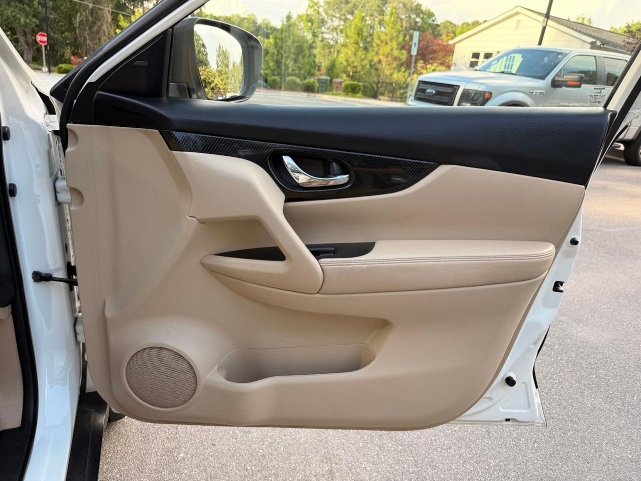 Nissan Rogue  2019