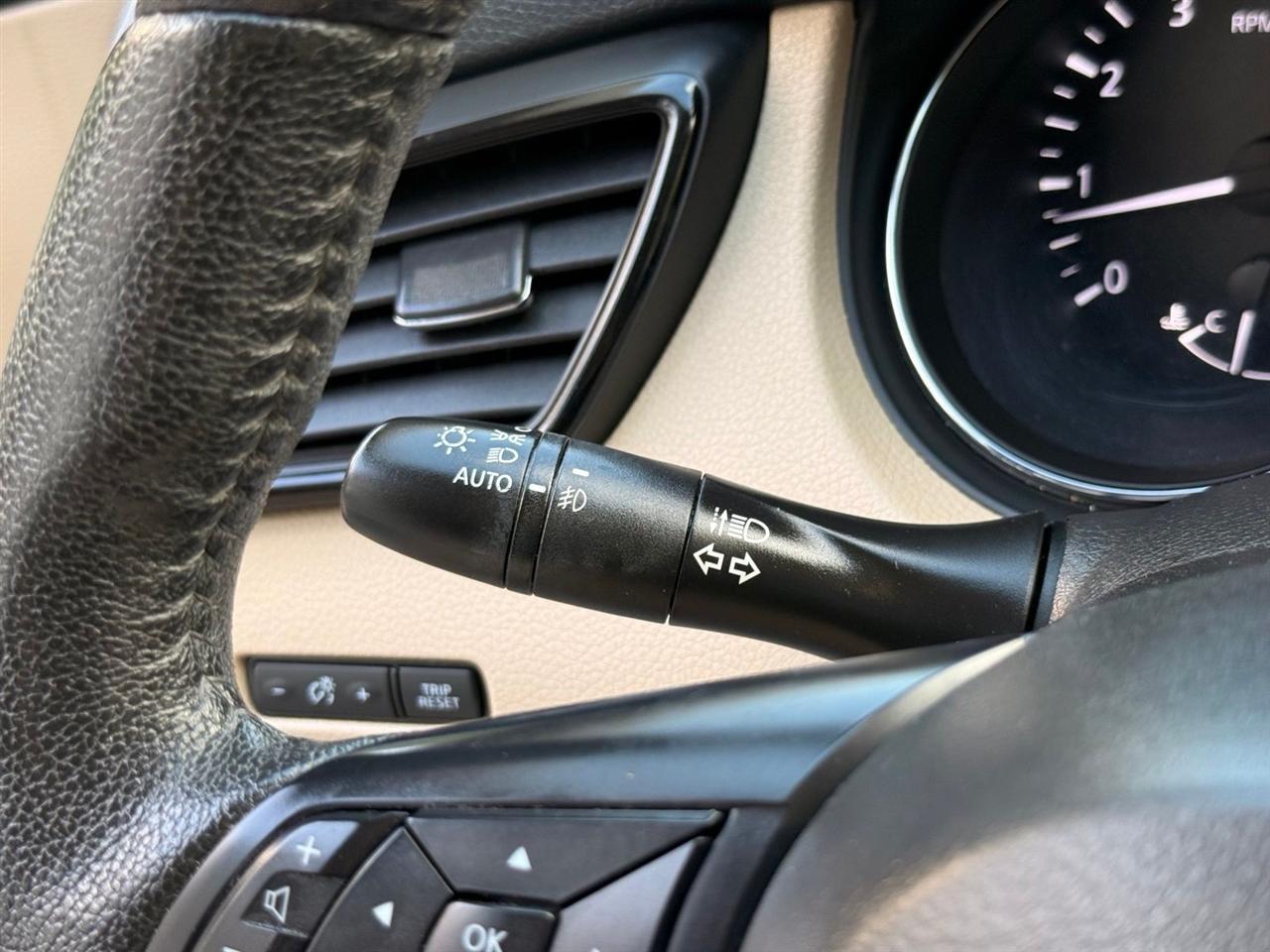 Nissan Rogue  2019