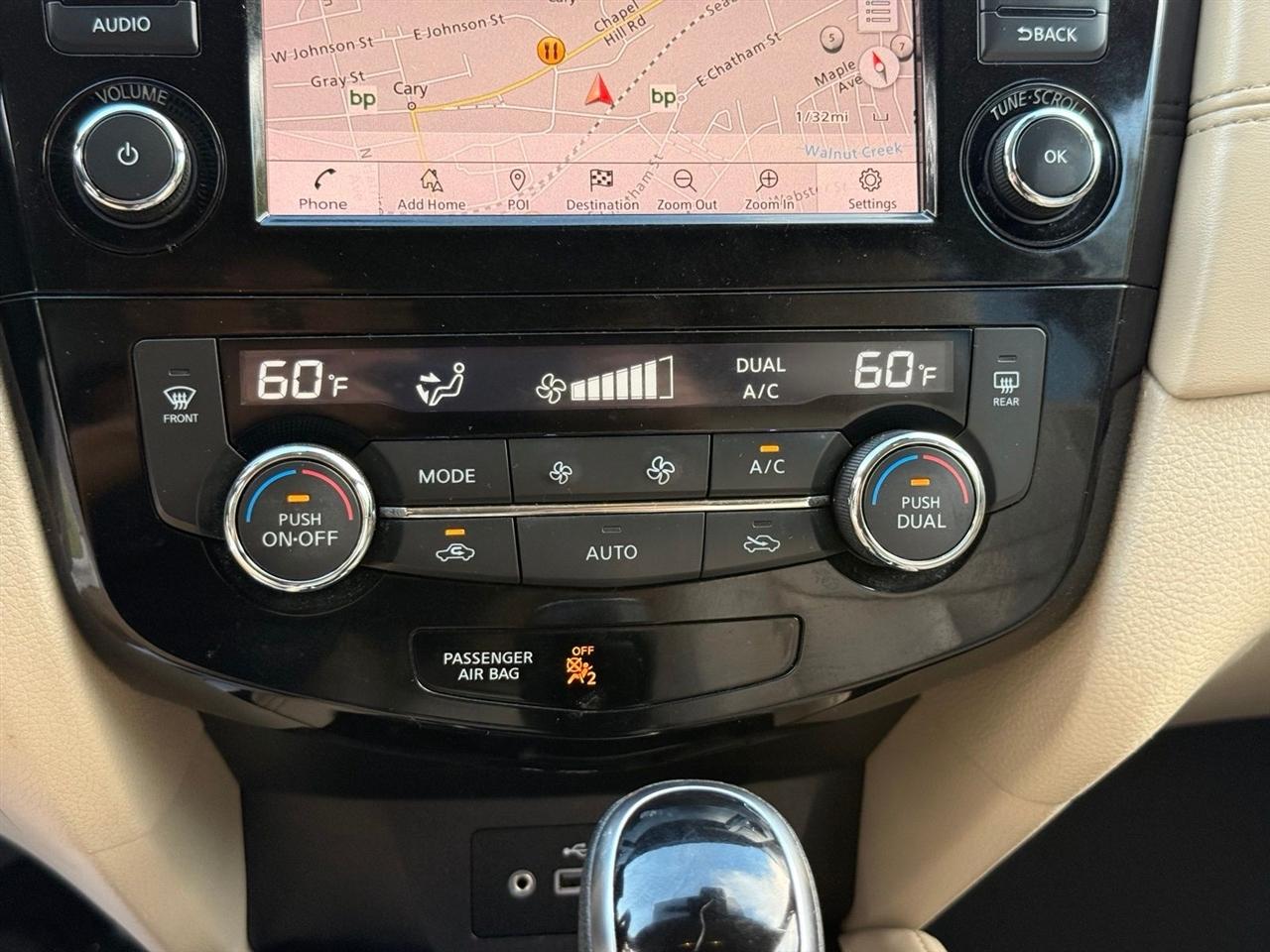 Nissan Rogue  2019