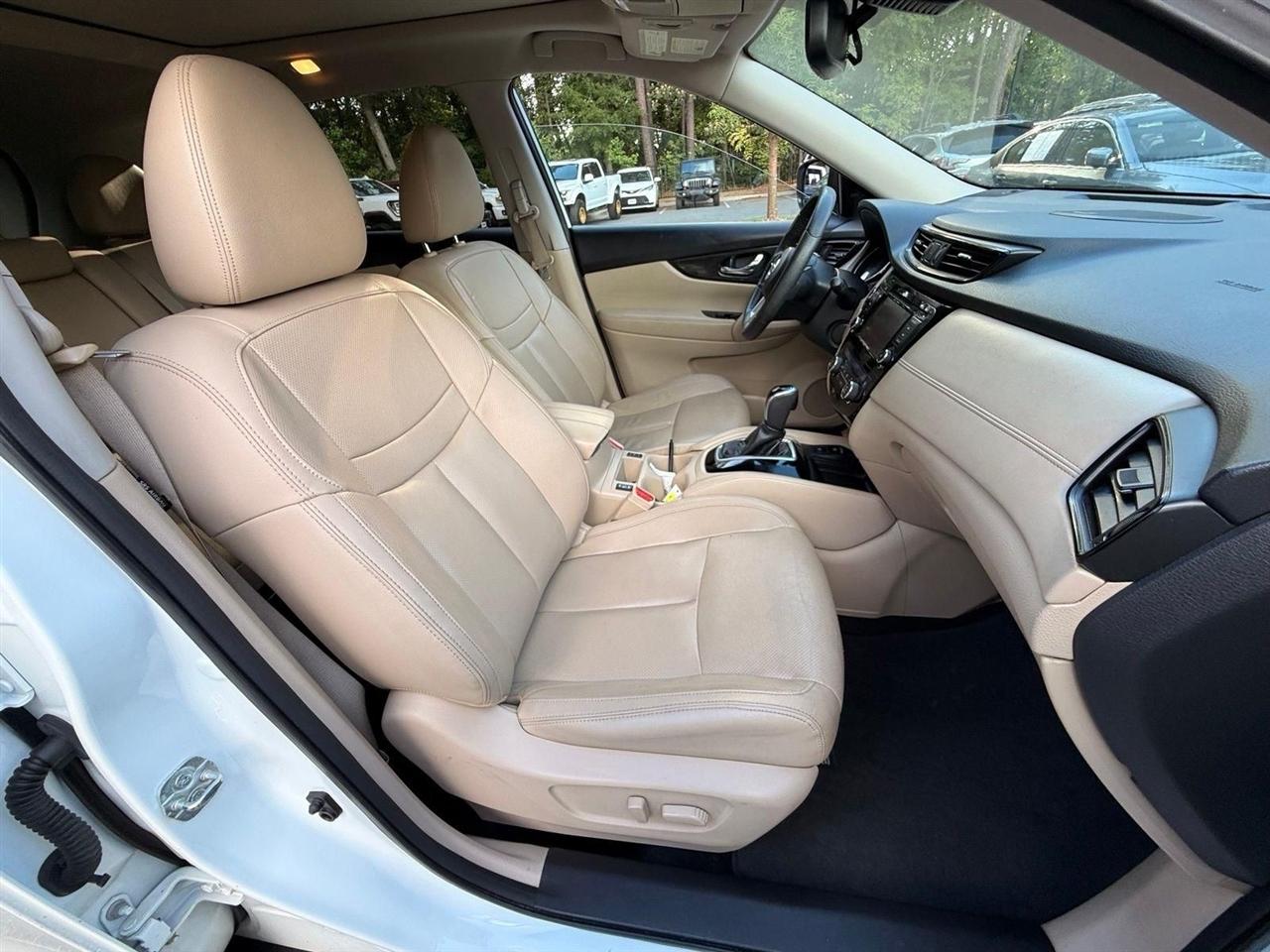 Nissan Rogue  2019