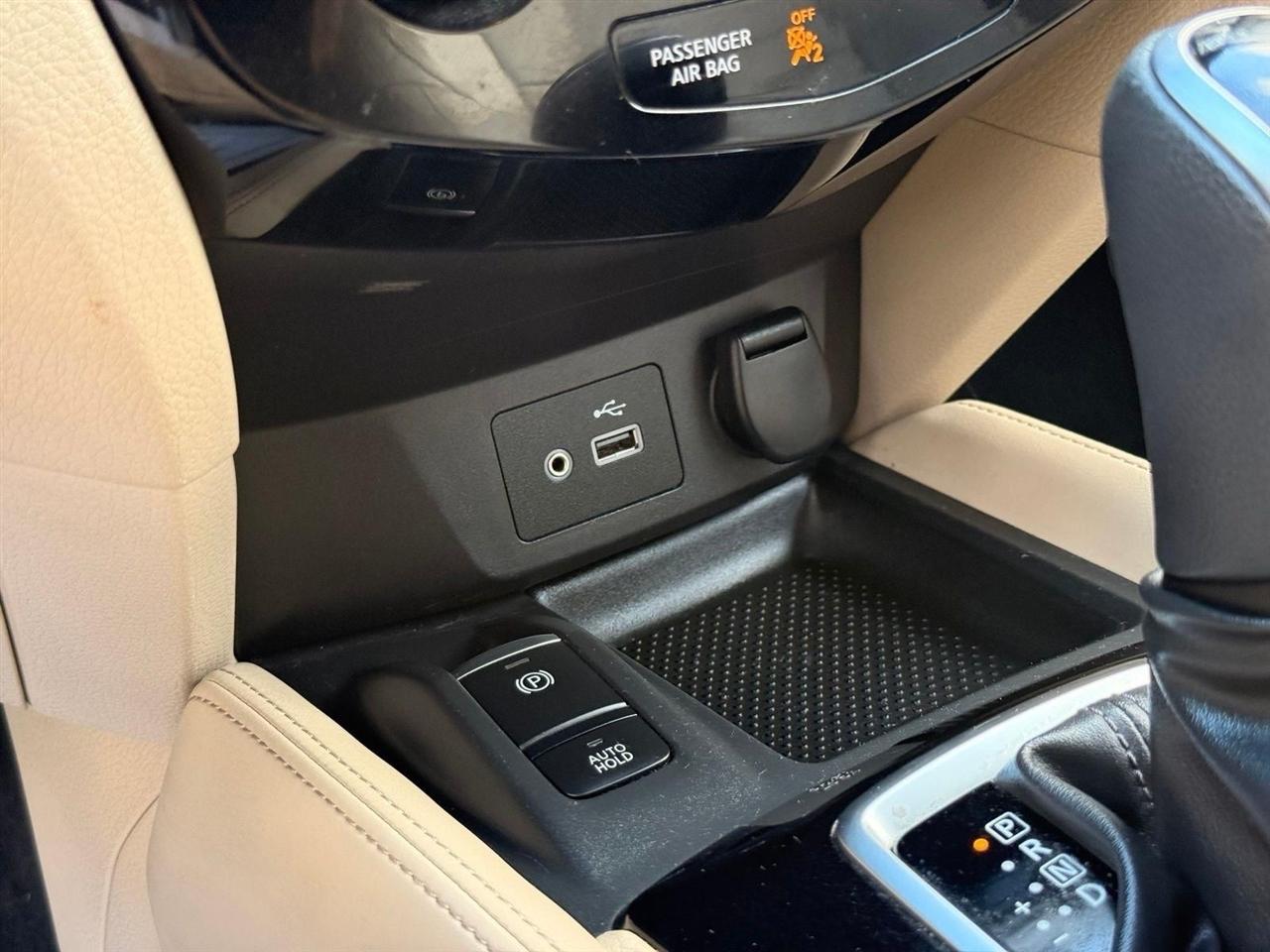 Nissan Rogue  2019
