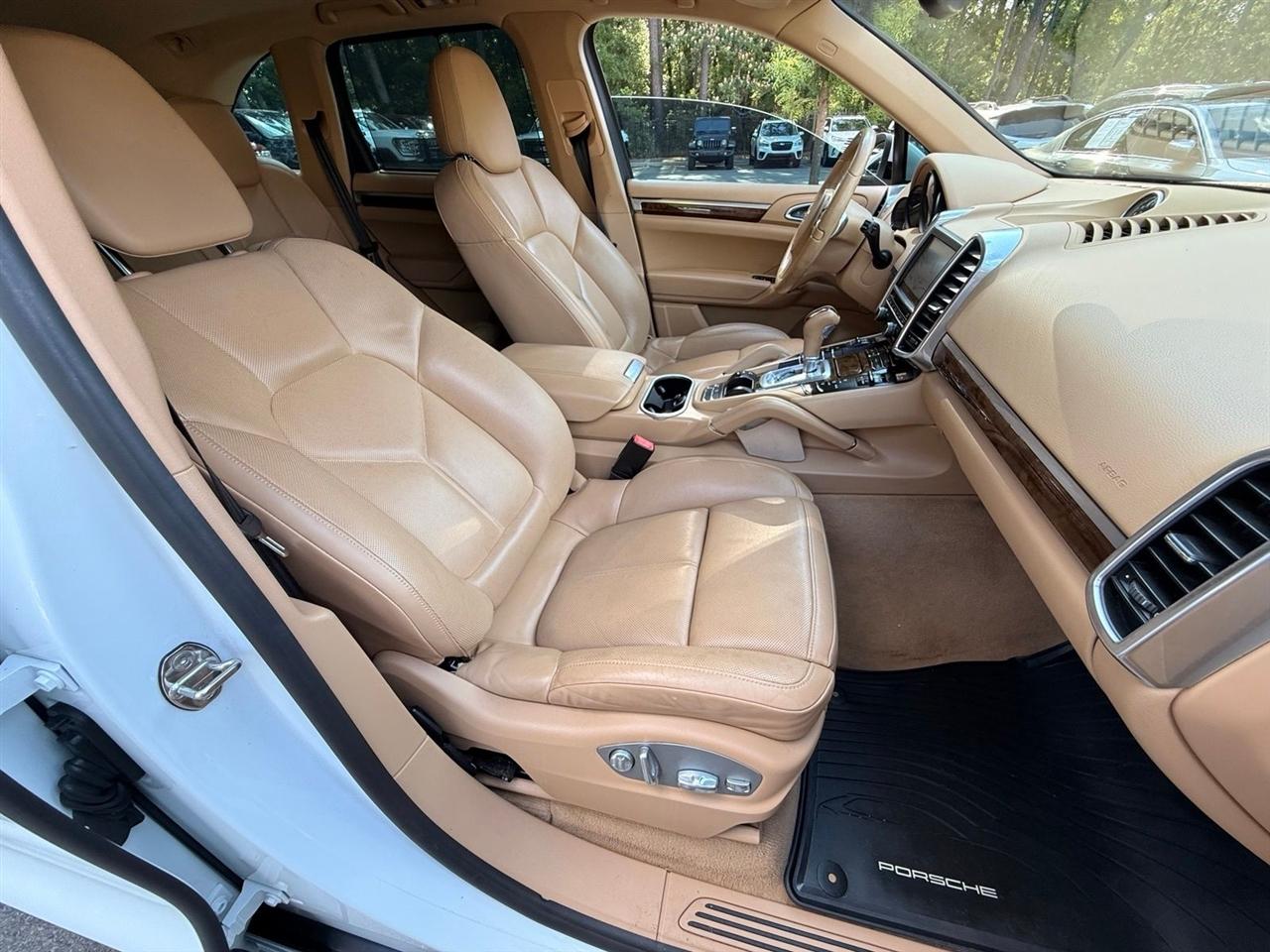Porsche Cayenne  2014