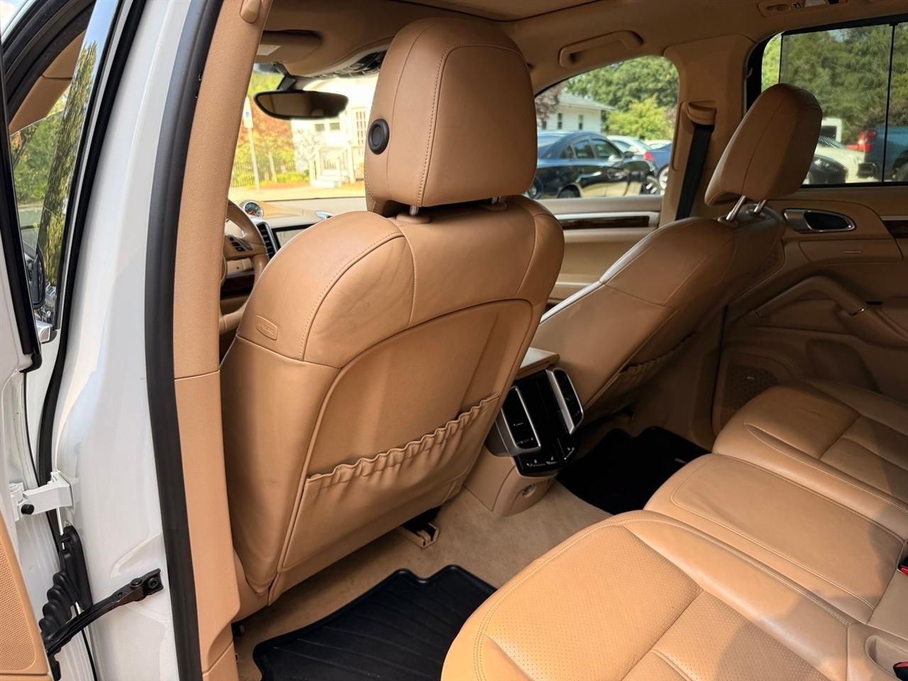 Porsche Cayenne  2014
