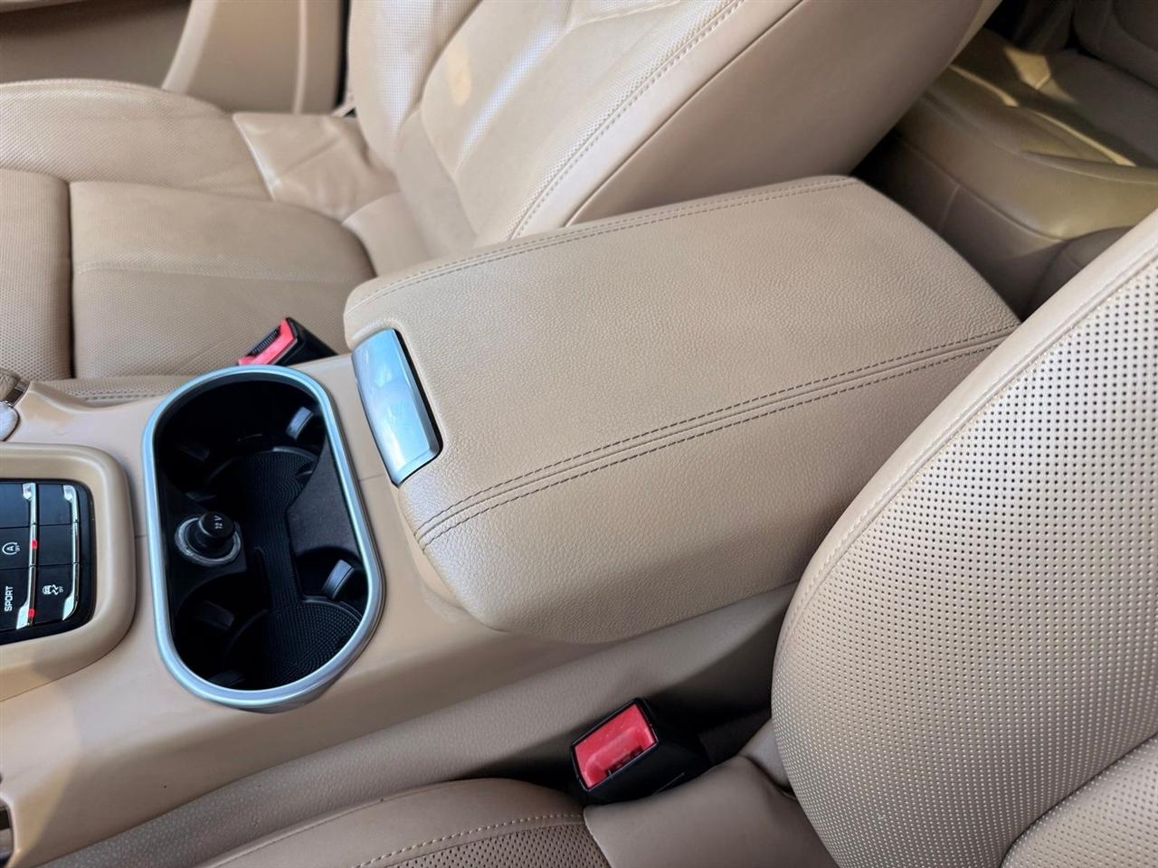 Porsche Cayenne  2014