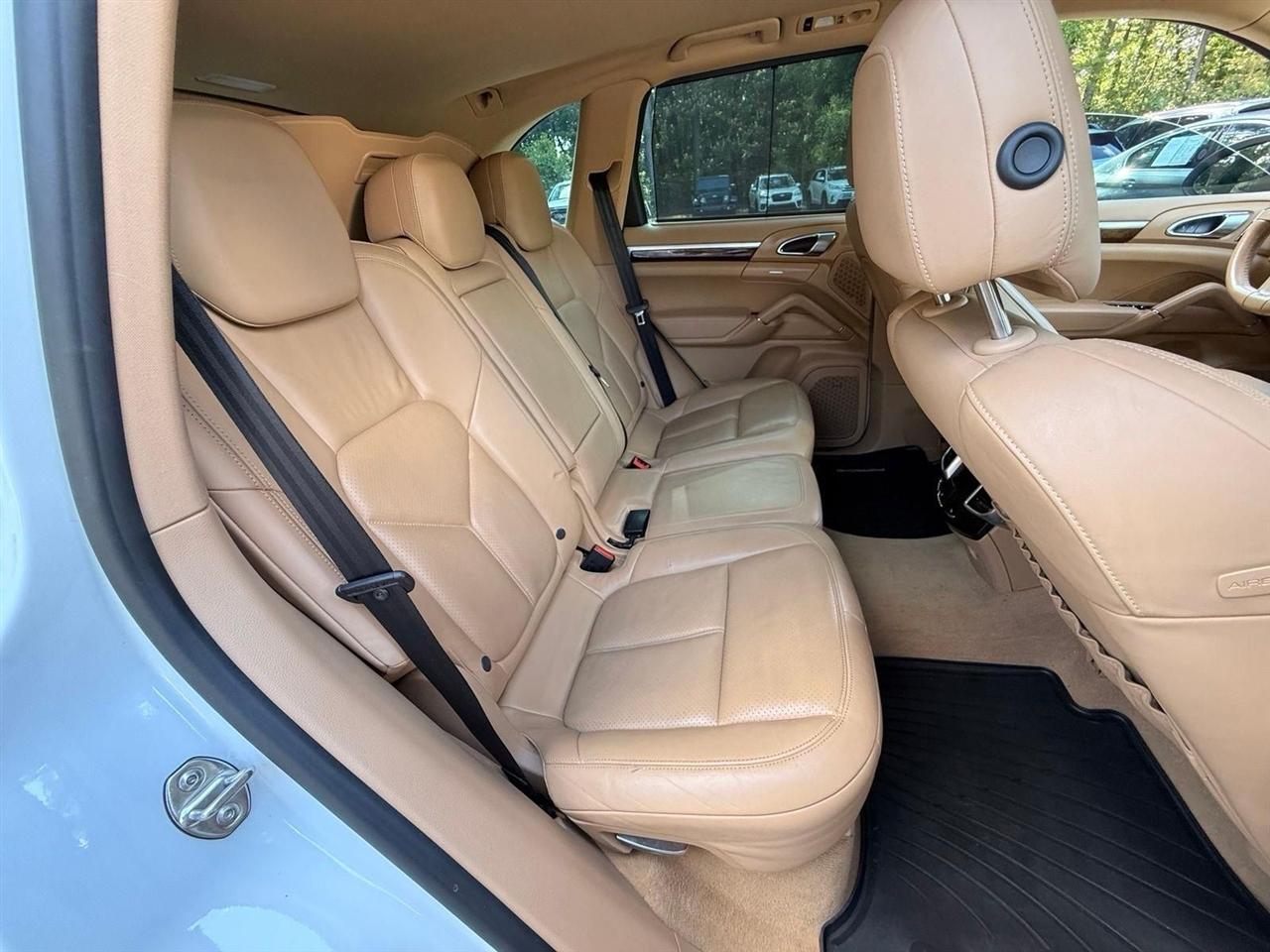 Porsche Cayenne  2014