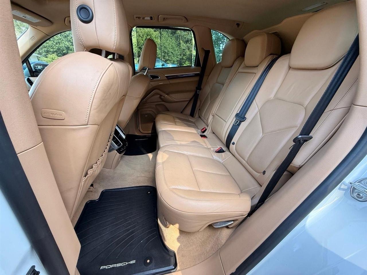 Porsche Cayenne  2014