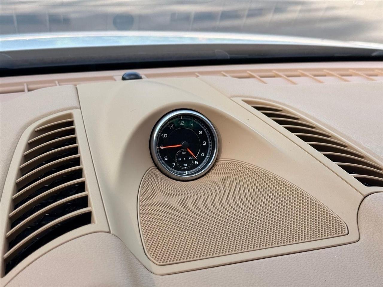 Porsche Cayenne  2014