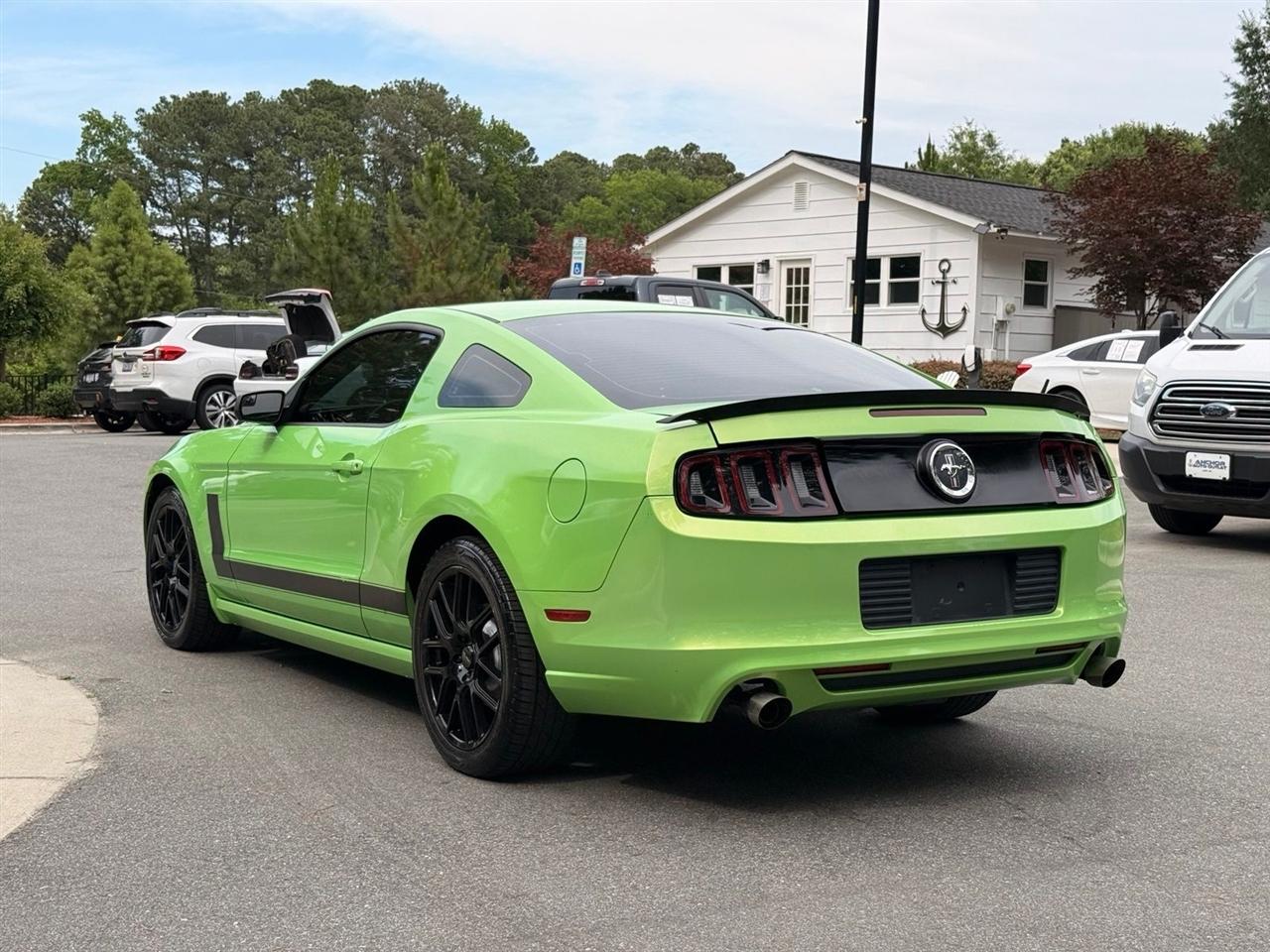 Ford Mustang  2013
