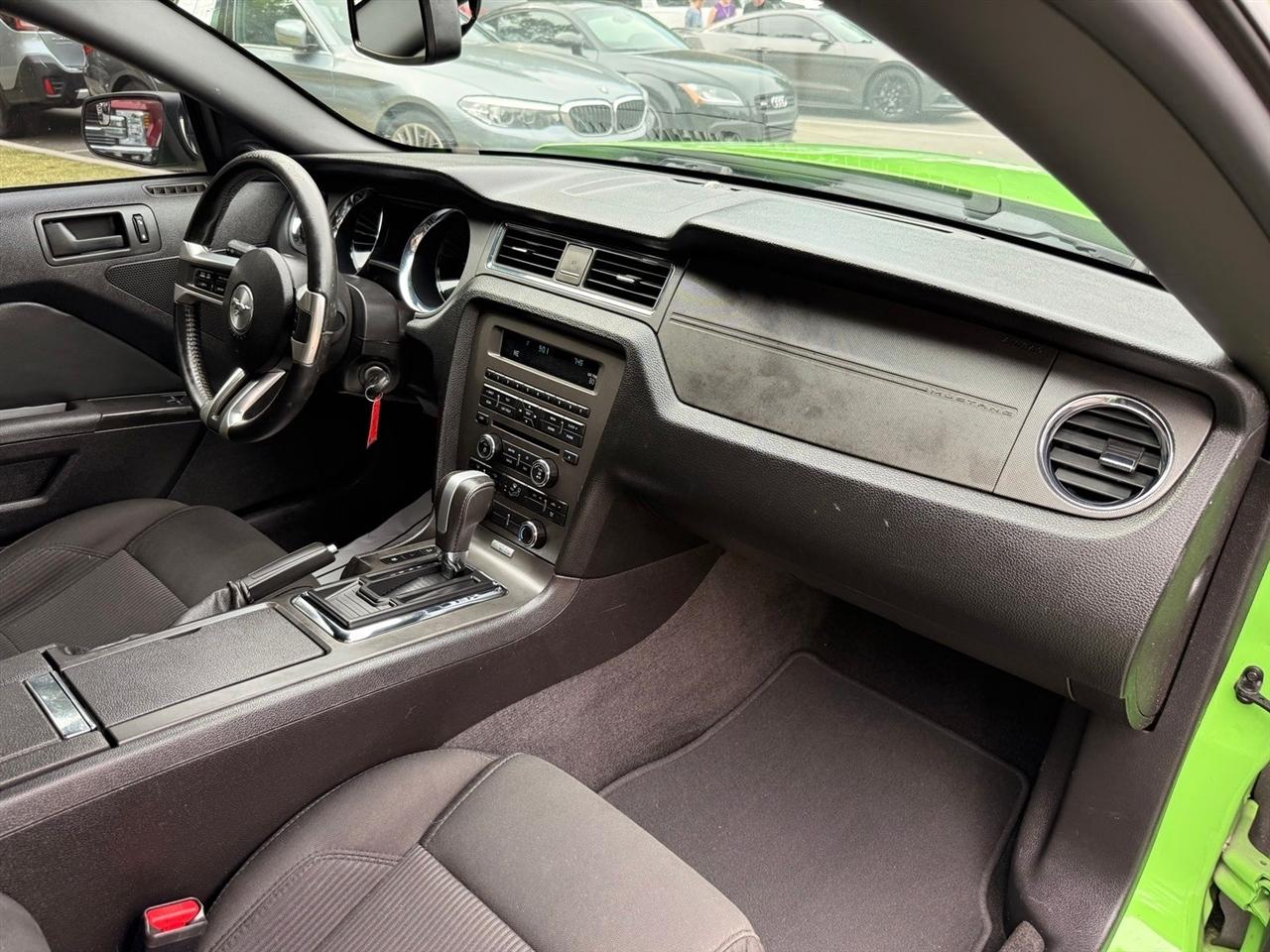 Ford Mustang  2013