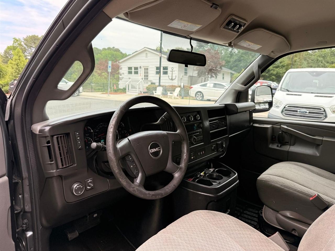 GMC Savana  2017