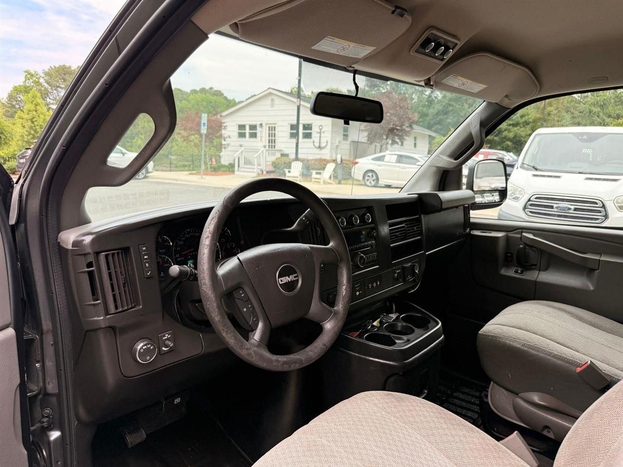 GMC Savana  2017