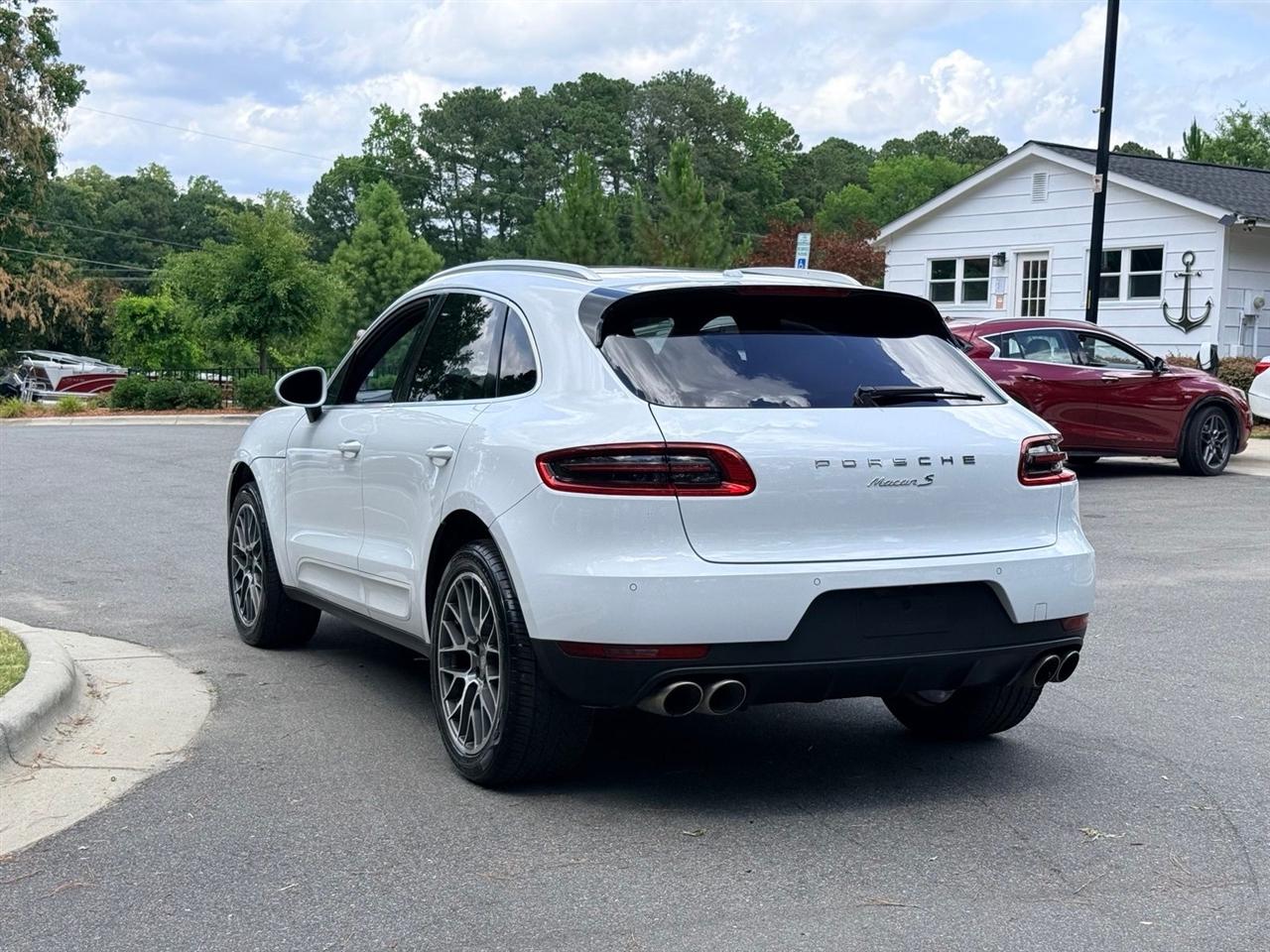 Porsche Macan  2017