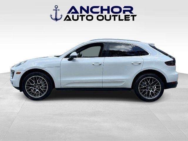 Porsche Macan  2017