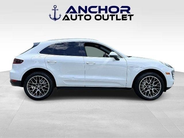 Porsche Macan  2017