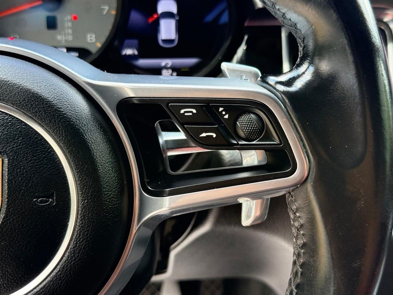 Porsche Macan  2017