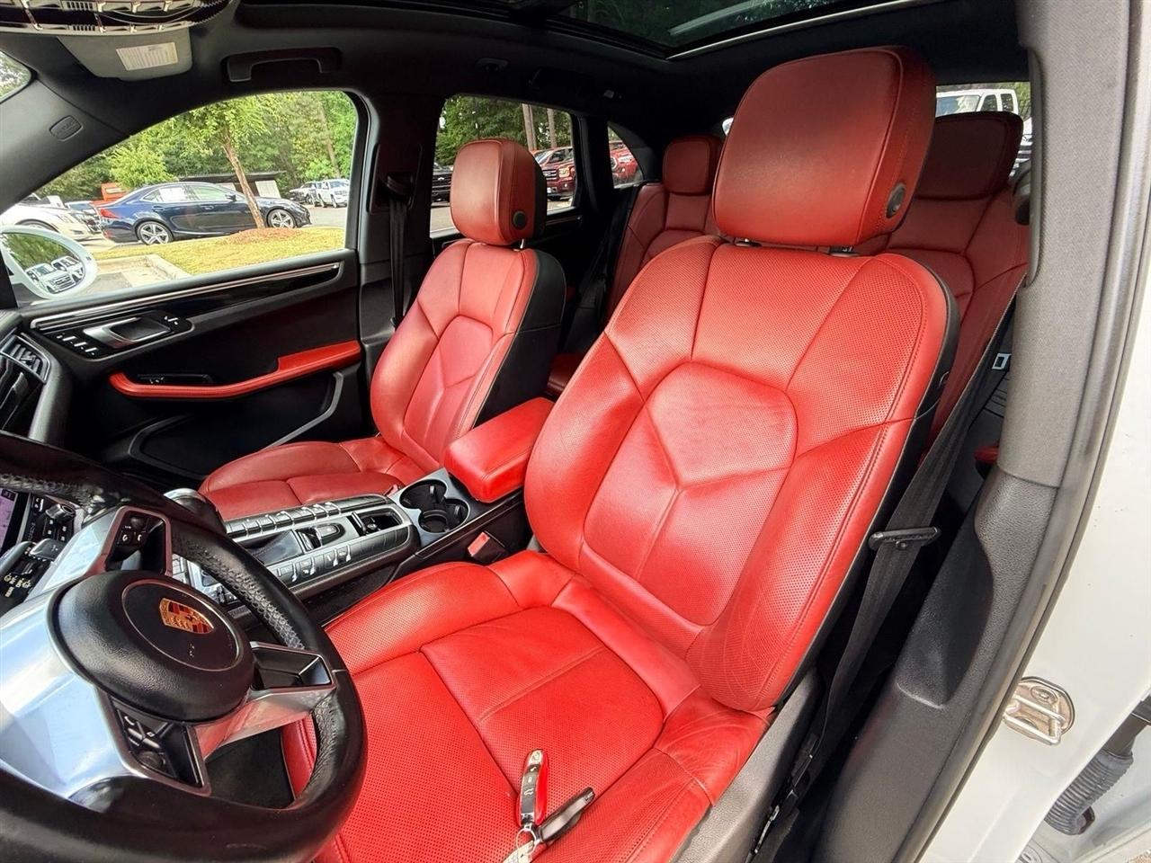Porsche Macan  2017
