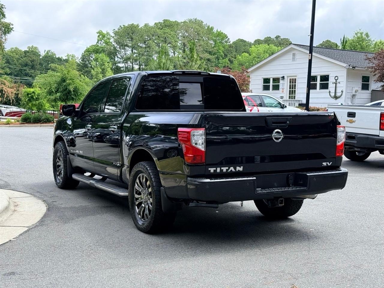 Nissan Titan  2019