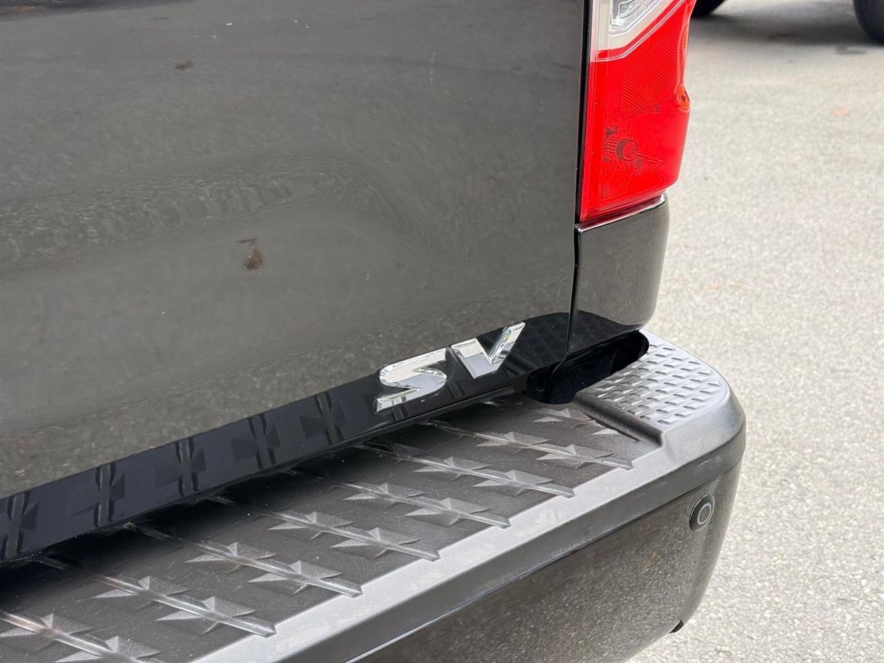 Nissan Titan  2019
