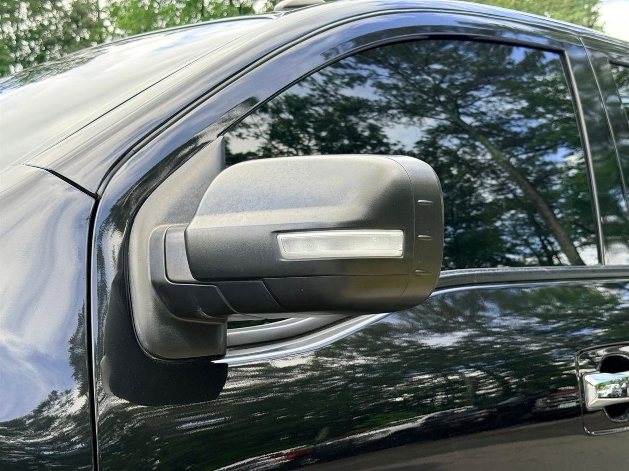 Nissan Titan  2019