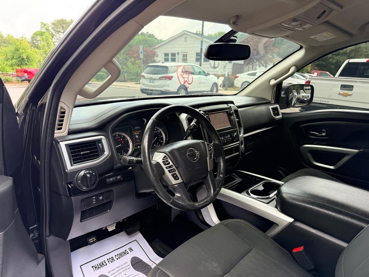 Nissan Titan  2019