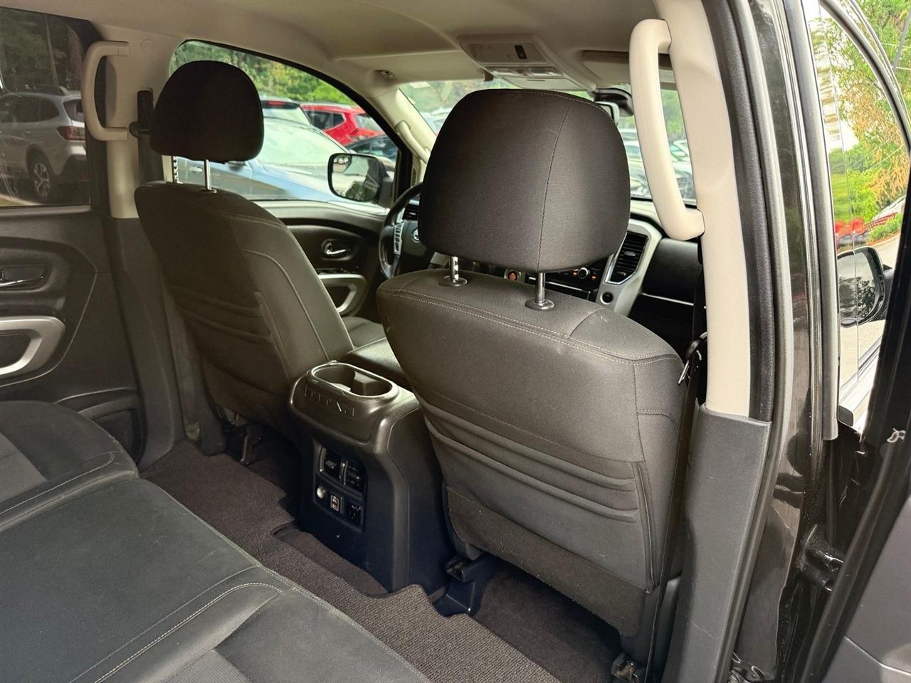 Nissan Titan  2019