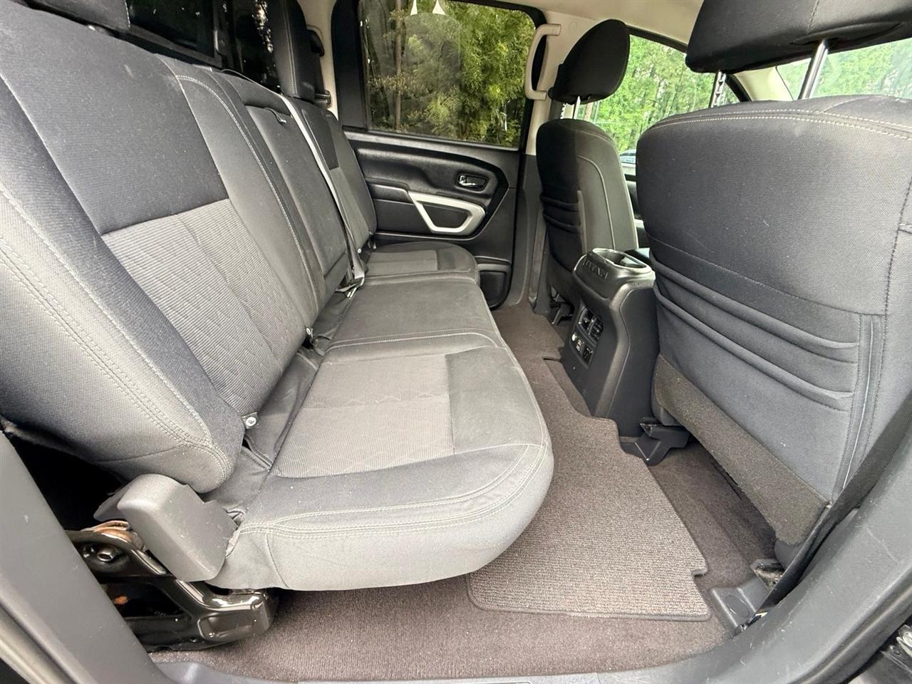 Nissan Titan  2019