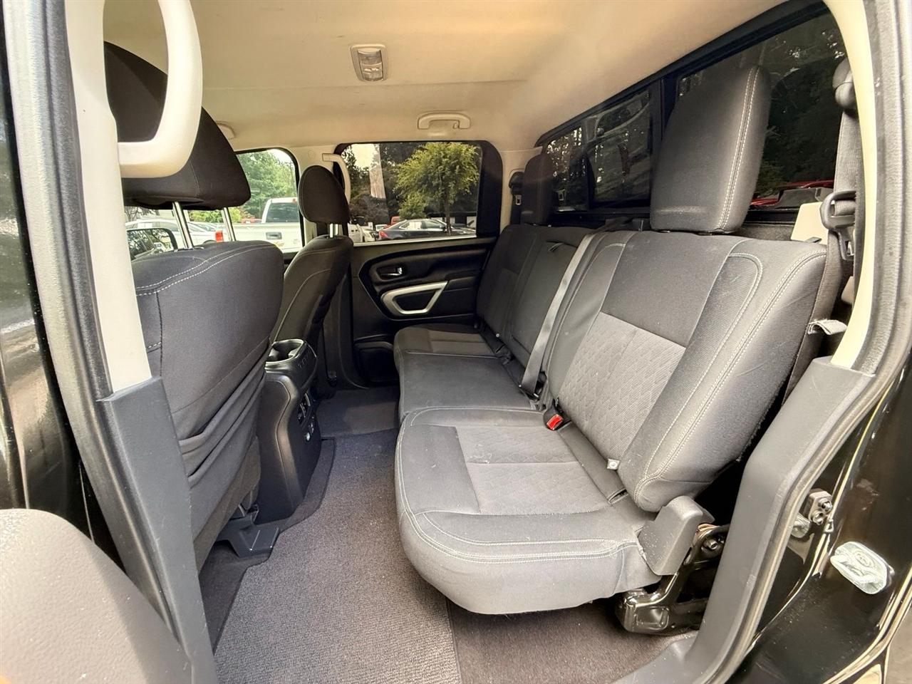 Nissan Titan  2019