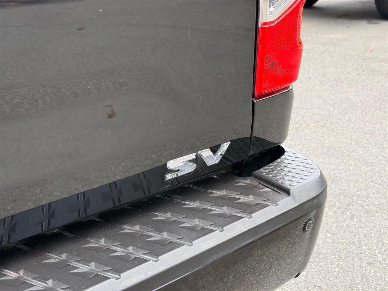 Nissan Titan  2019