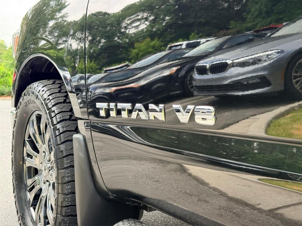 Nissan Titan  2019