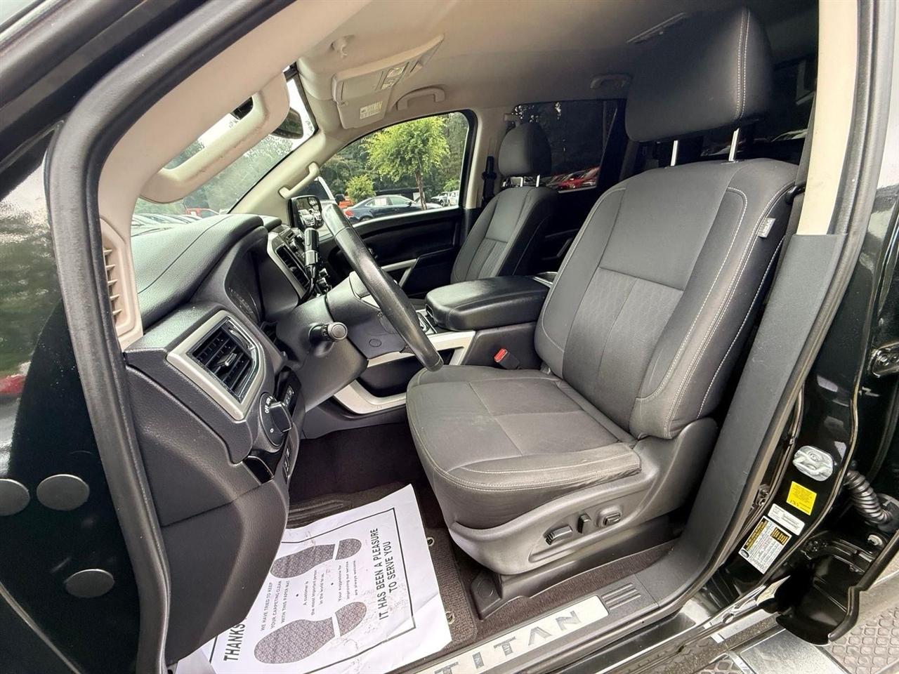 Nissan Titan  2019