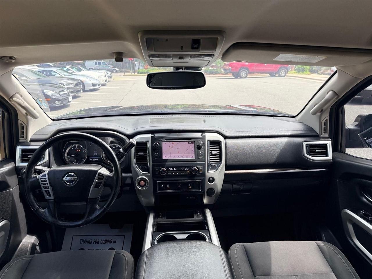 Nissan Titan  2019