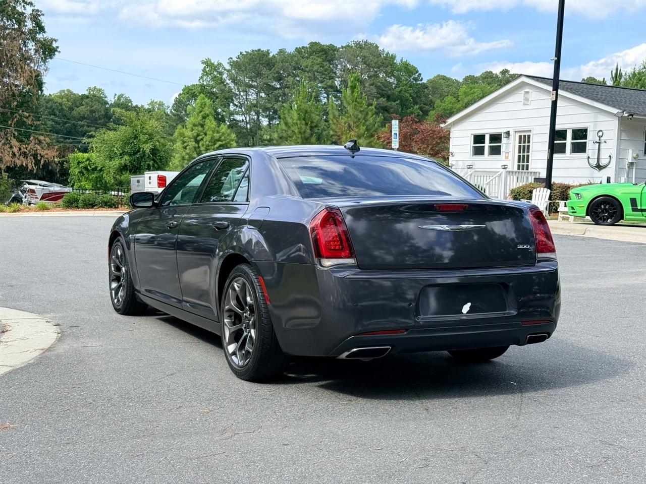 Chrysler 300  2015