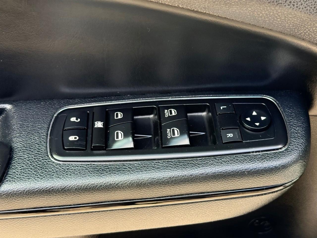 Chrysler 300  2015
