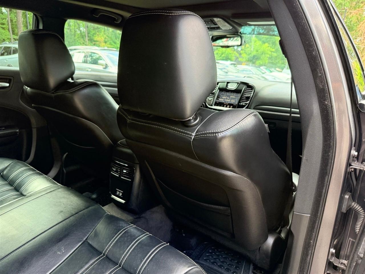 Chrysler 300  2015