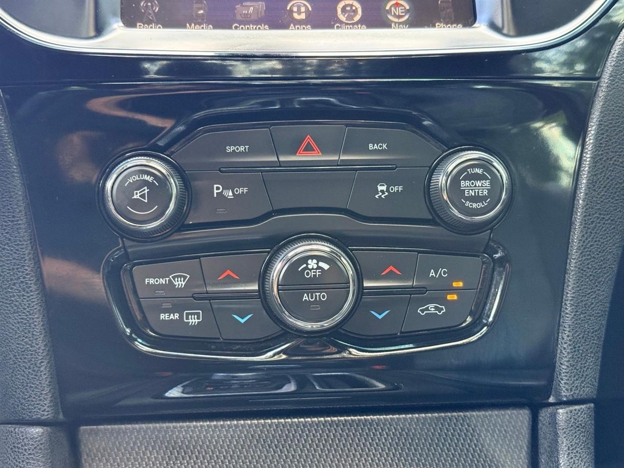 Chrysler 300  2015