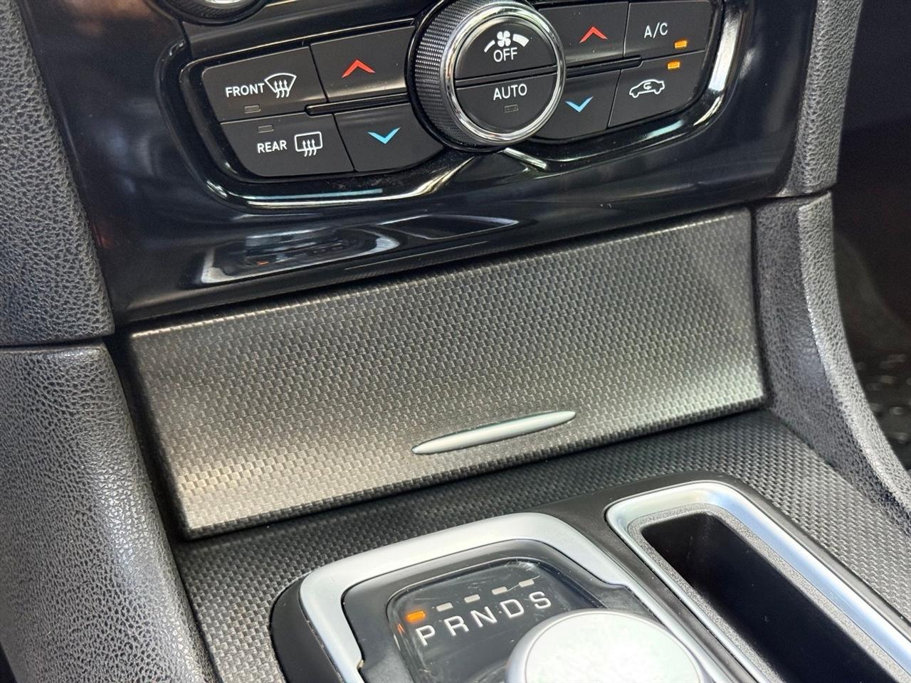 Chrysler 300  2015