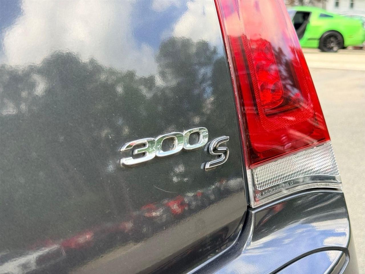 Chrysler 300  2015