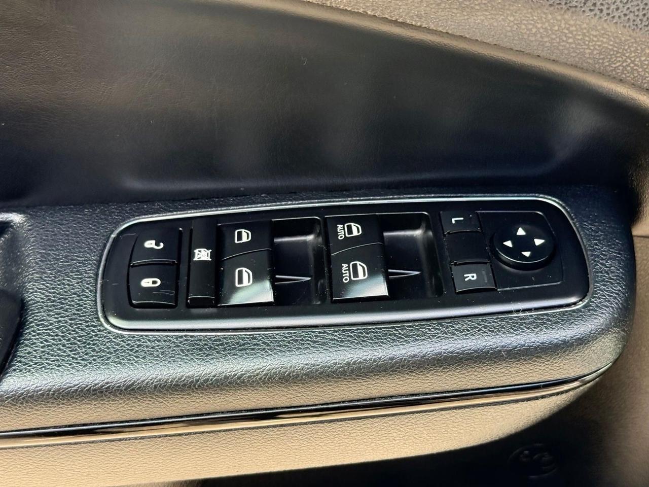 Chrysler 300  2015