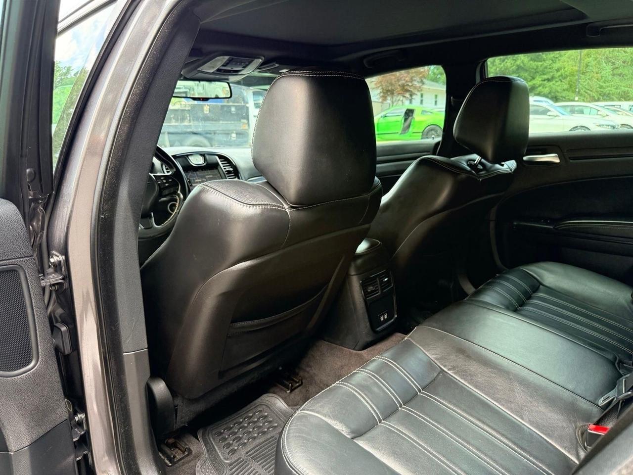 Chrysler 300  2015
