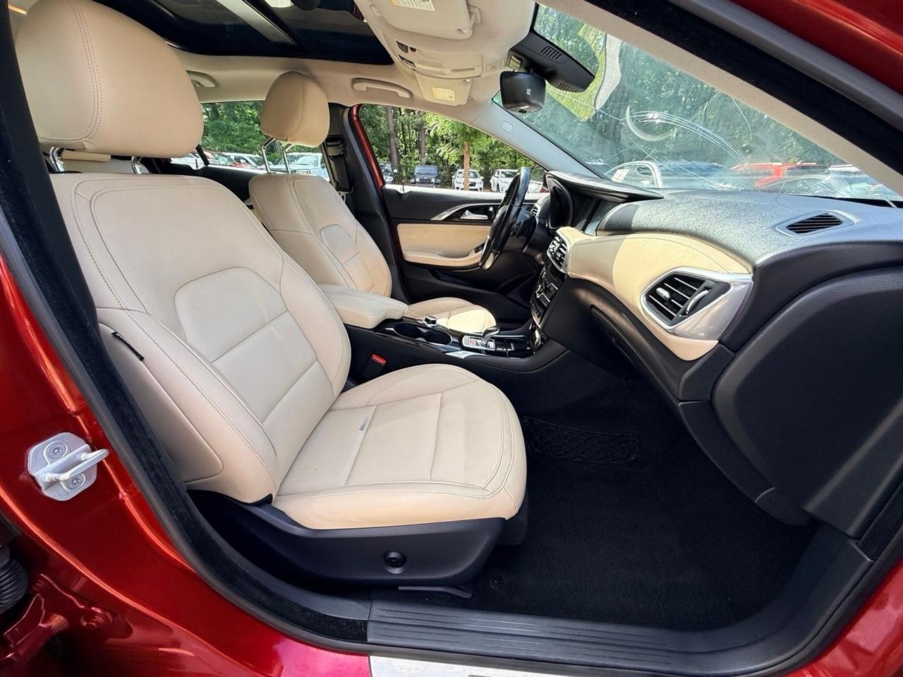 Infiniti QX30  2017