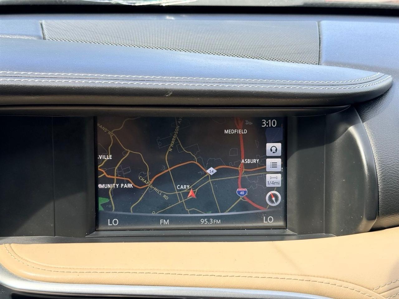 Infiniti QX30  2017